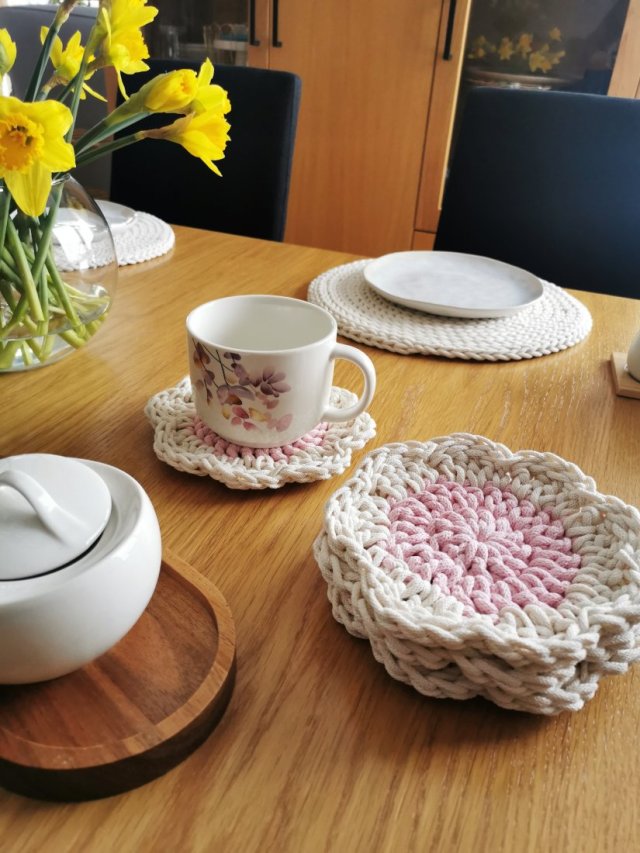 Podkładki kwiatki pod kubek 6szt.