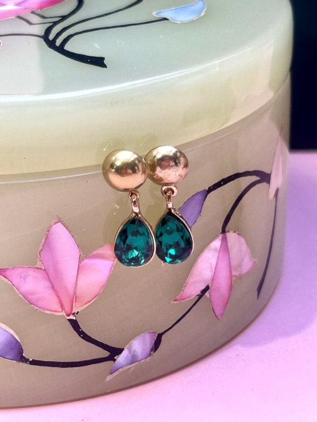 ☘︎ ☘︎ szmaragdowe krople ☘︎ ☘︎