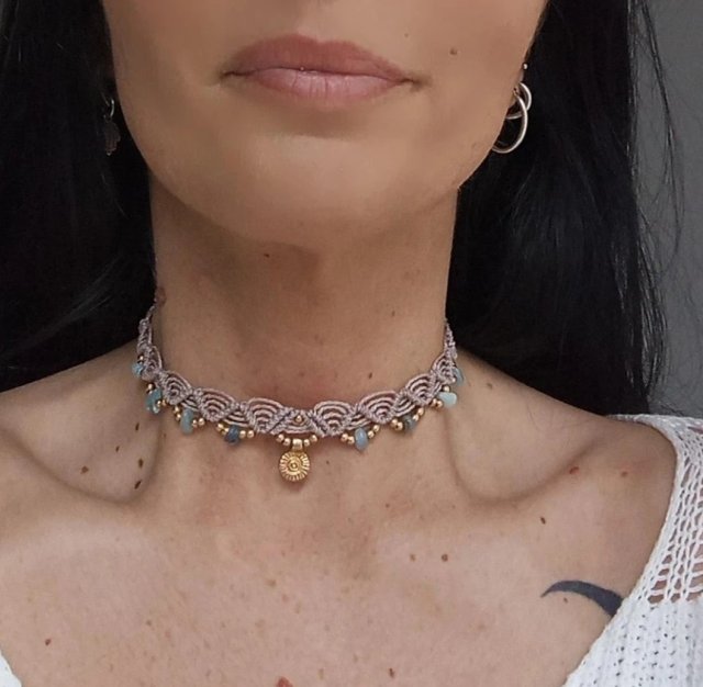 Choker z akwamarynem