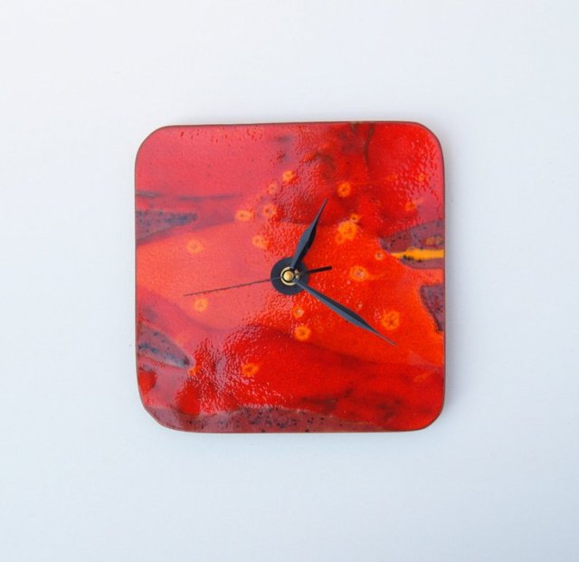 Kwadratowy zegar ceramiczny