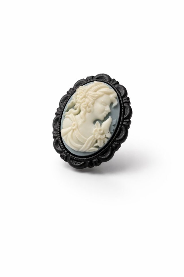 Klasyczna Broszka Cameo z Profilem Kobiety