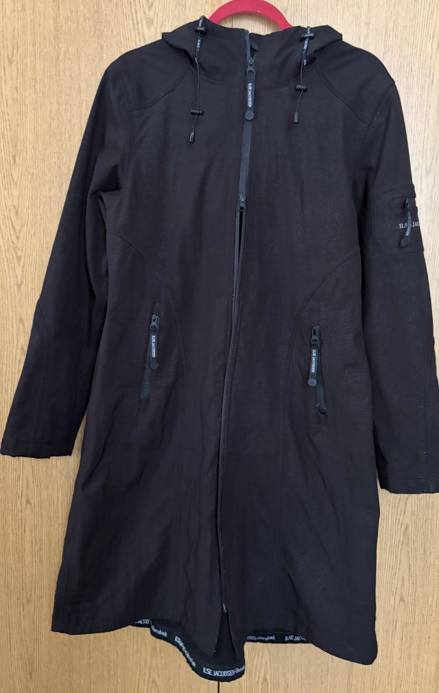 ILSE JACOBSEN kurtka z kapturem wodoodporna oddychająca klejone szwy