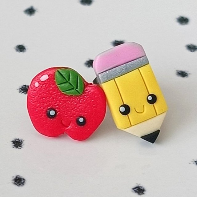 Kolczyki jabłko i ołówek