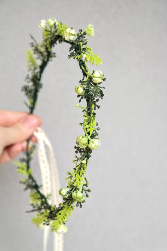 Zielony szept łąki – delikatny wianek boho, cienki, naturalny, minimalistyczny, cienki wianek na komunię, wianek na ślub