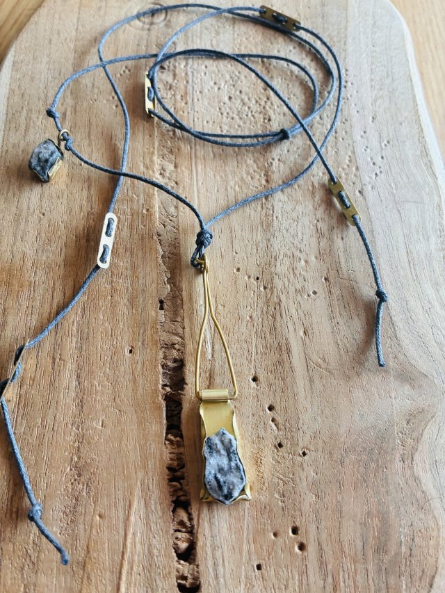 Naszyjnik minimalistyczny wyplątany regulowany