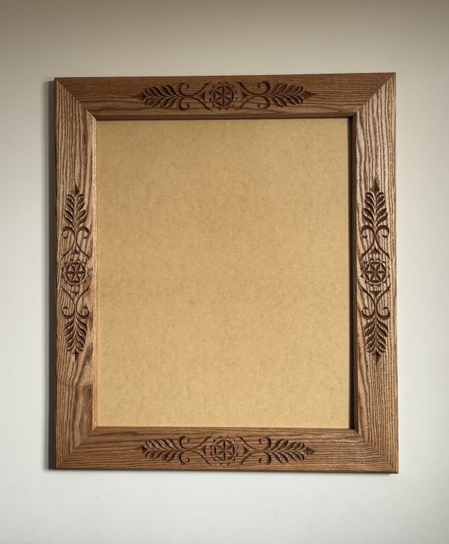 Ręcznie rzeźbiona rama do lustra/ lustro