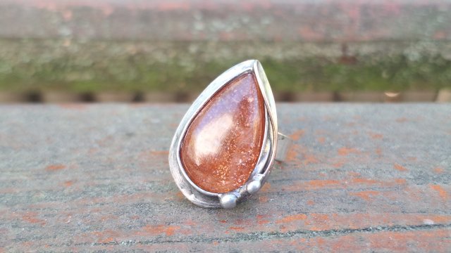 Kamień słoneczny -  pierścionek regulowany