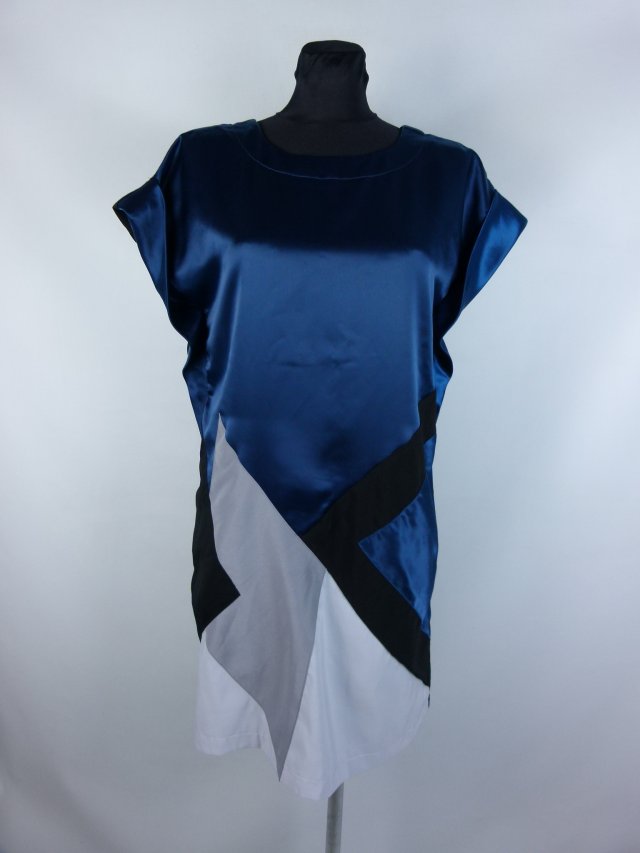 The Kiss Principle prosta krótka sukienka M/ L