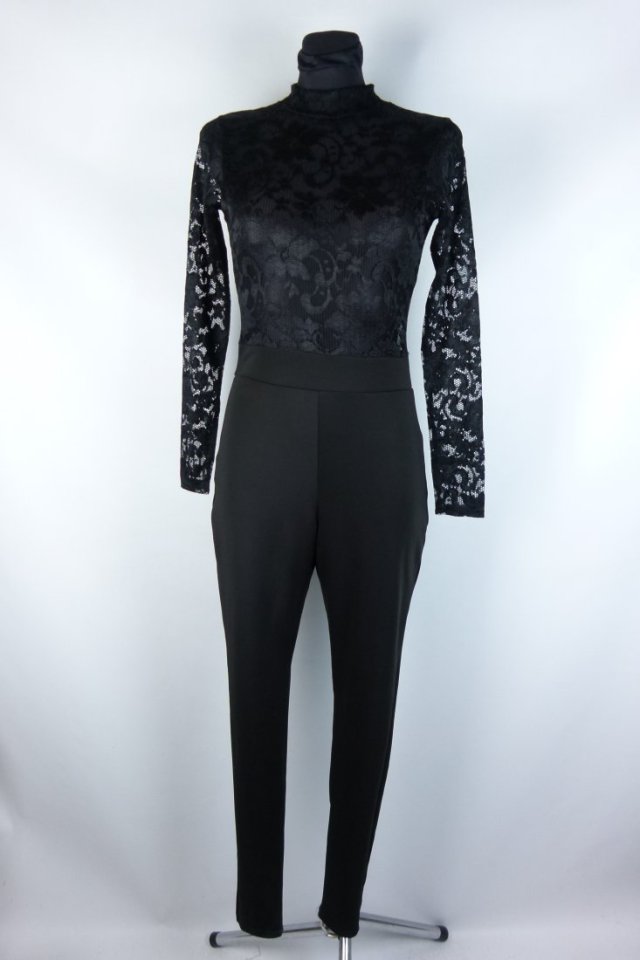 Boohoo elegancki kombinezon z koronką wąska nogawka - XS / S