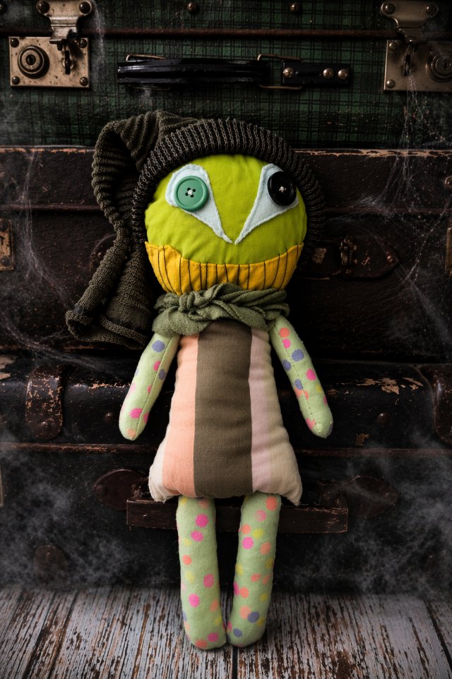 Creepy lalka - niepokojąco urocza