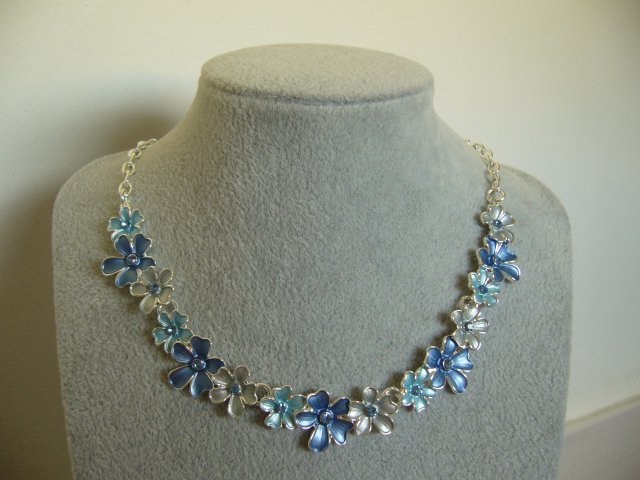 NASZYJNIK EMALIOWANE KWIATKI