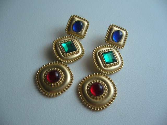 GEOMETRYCZNE KOLCZYKI NA SZTYFTY