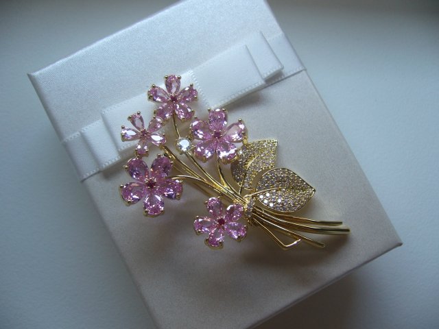 ELEGANCKA BROSZKA KWIATY BUKIET KWIATÓW RÓŻOWO ZŁOTY