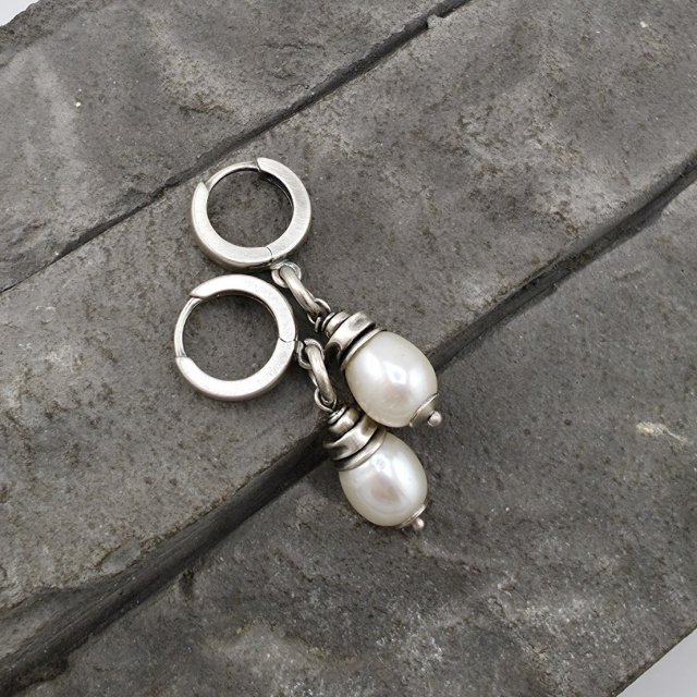 Kolczyki perły white