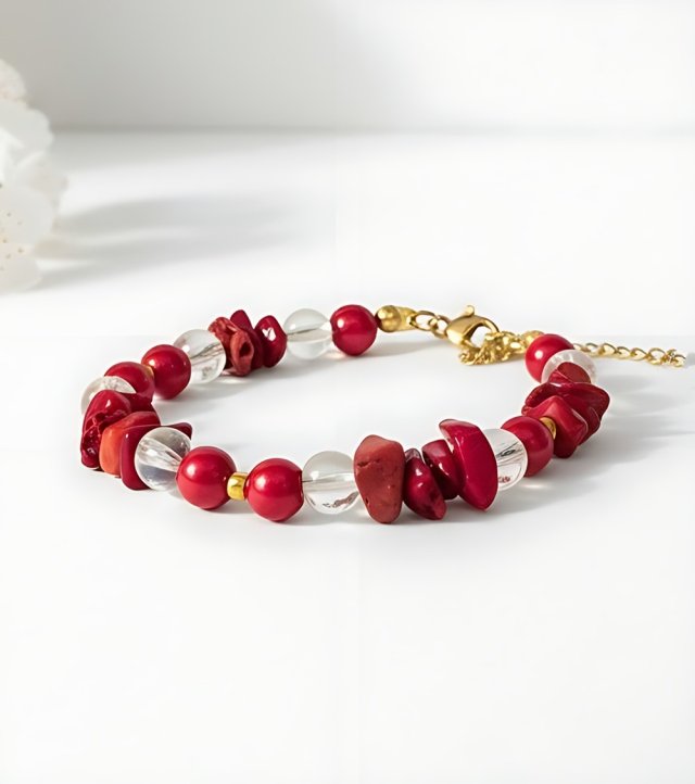 Czerwona bransoletka z koralem