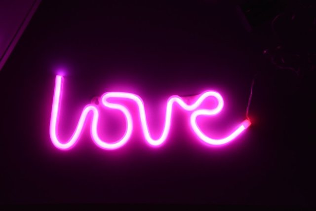 Neon LED LOVE różowy