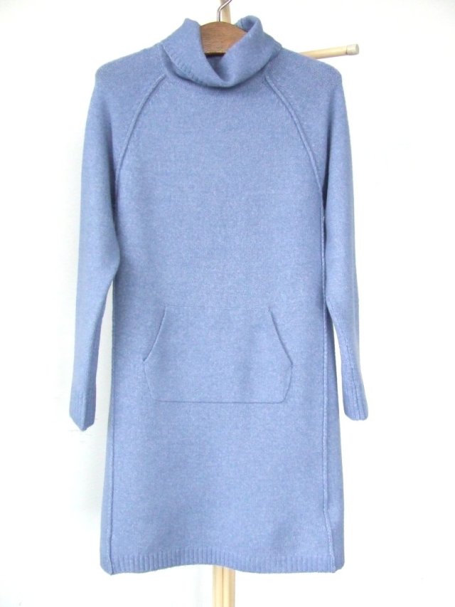 swetrowa niebieska sukienka Arabella Addison r.M