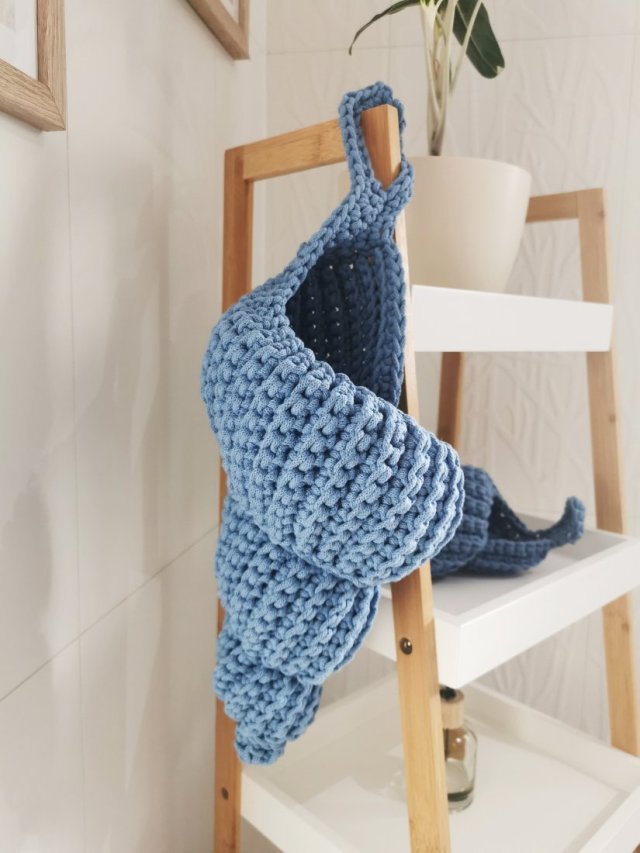 Duży kosz wiszący muszelka