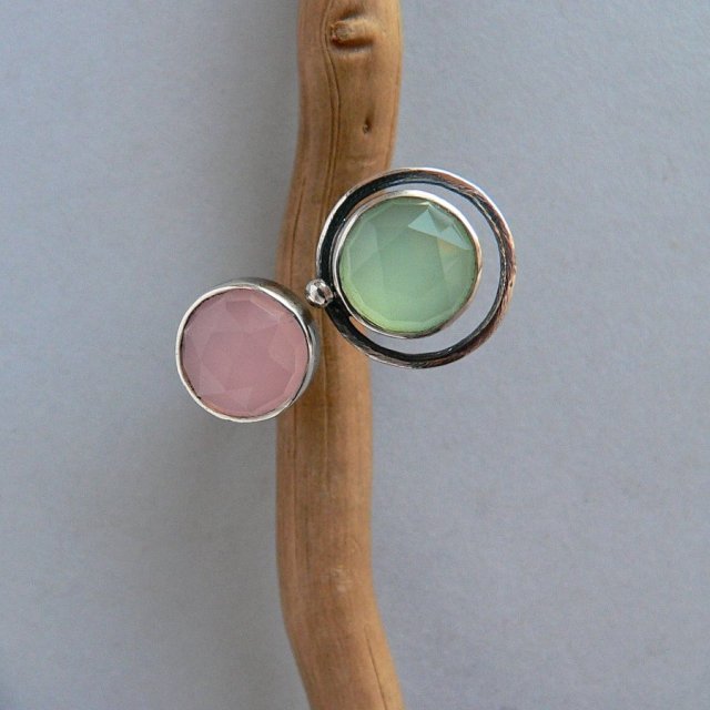 -pudrowy róż i mięta-