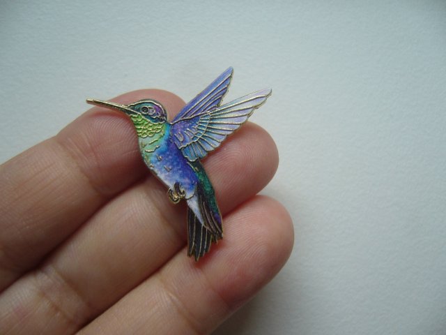 EMALIOWANA PIN PRZYPINKA BROSZKA PTAK KOLIBER