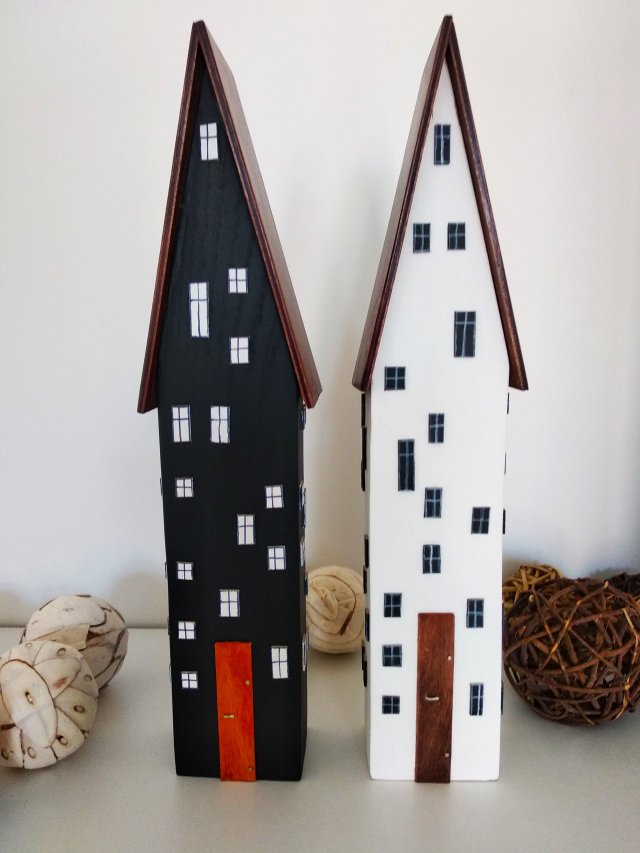 Domki czarno-białe – minimalistyczny duet.