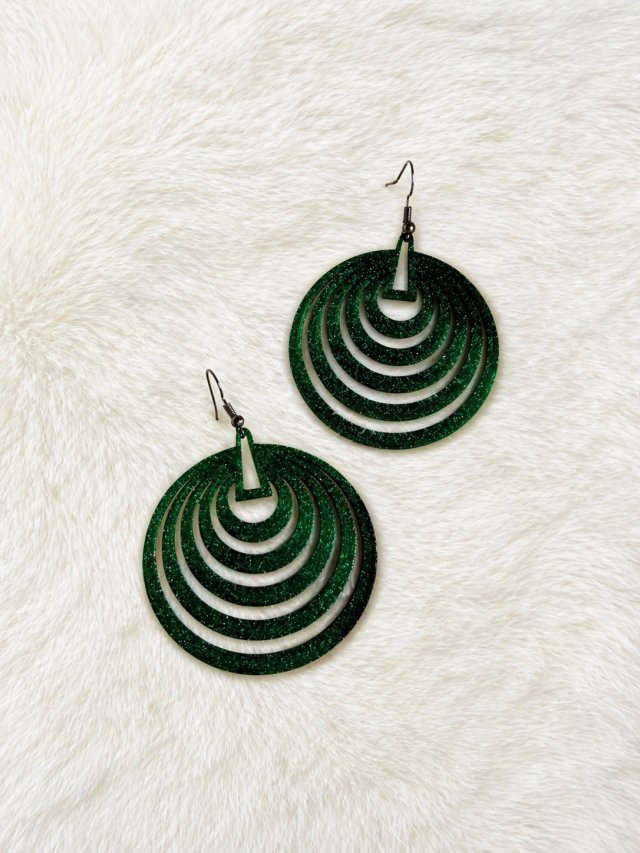 Kolczyki AURA – zielone kolczyki koła ażurowe ✨ lekkie statement glamour