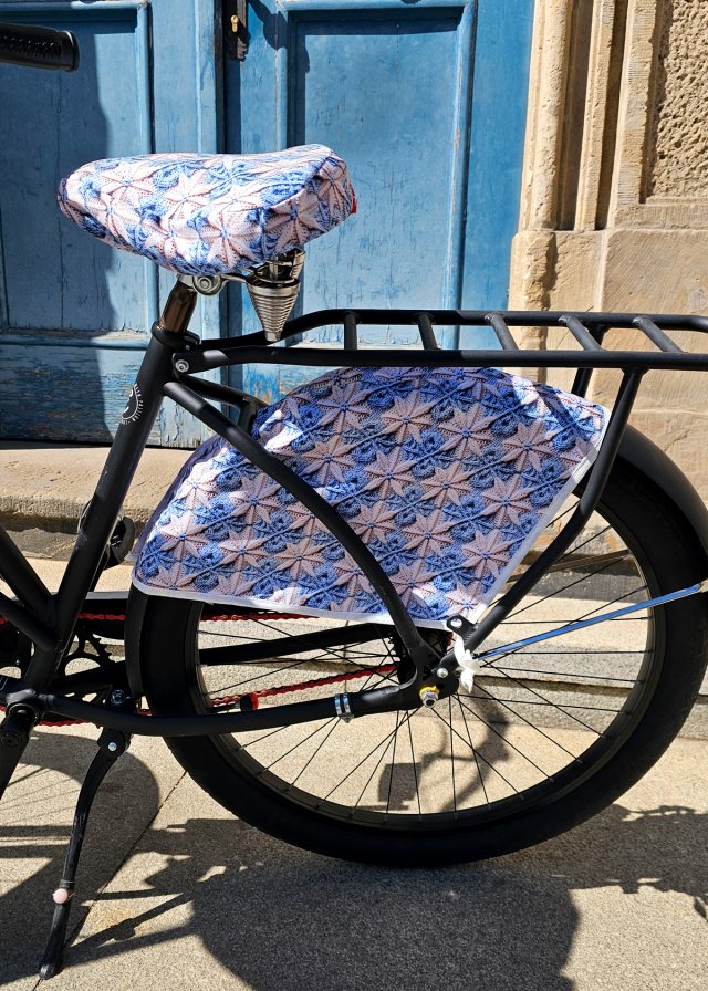 osłona koła WIOSENNY SWETER