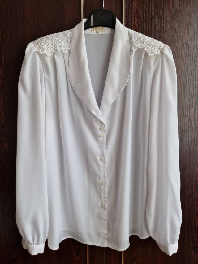 Wizytowa koszula z koronką