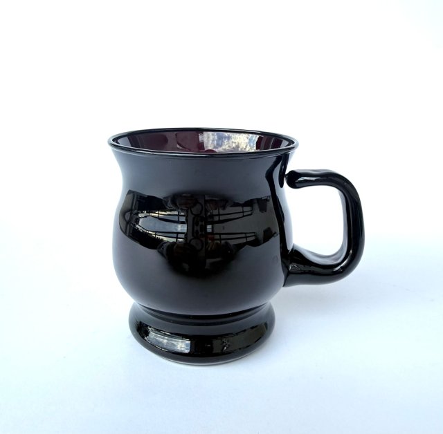 Kubek Huta Szkła Tarnowiec szkło hialitowe ciemnobordowy vintage PRL retro home