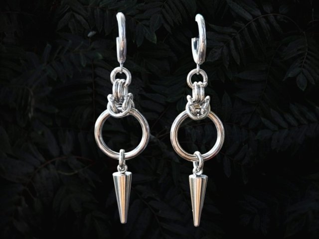 Kolczyki chainmaille z kolcem stal chirurgiczna gothic punk cyber goth