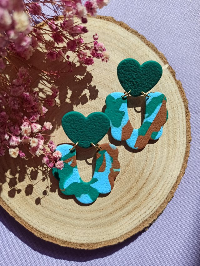 Kolczyki z gliny polimerowej szmaragdowe marmurki