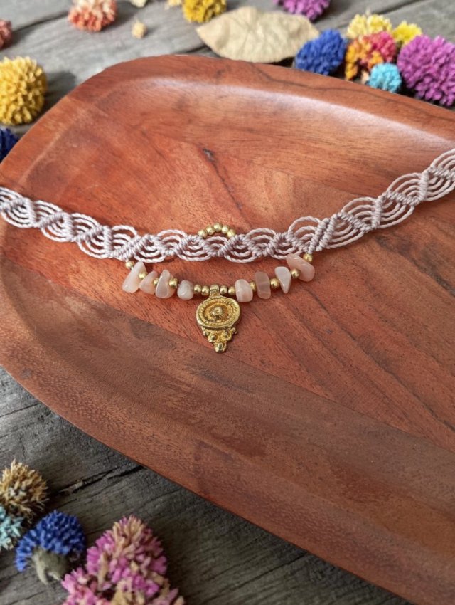 Choker z kamieniem słonecznym