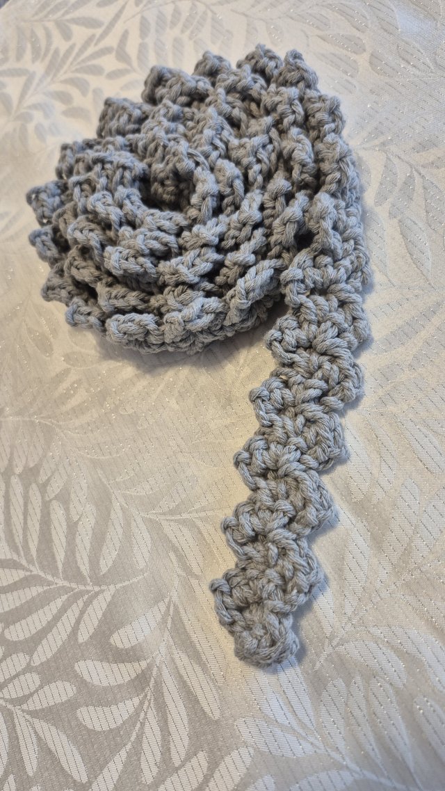 Szydełkowy Pasek Boho – Strukturalny Splot, Szary