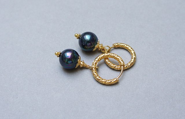 Pearls /navy blue / vol. 6  /12.01.26/