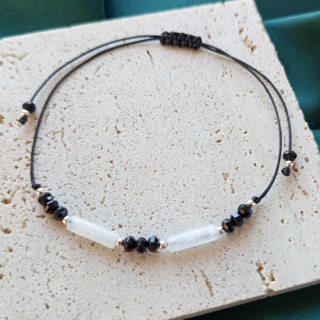 "Alma" - bransoletka z naturalnymi kamieniami.