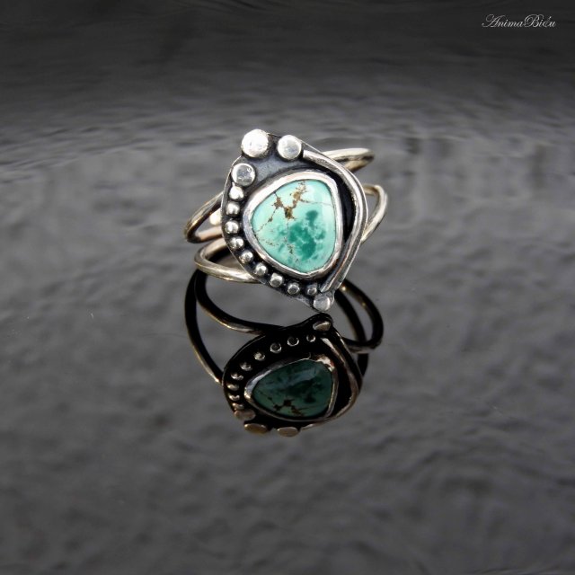 Pierścionek srebrny z turkusem tybetańskim mały