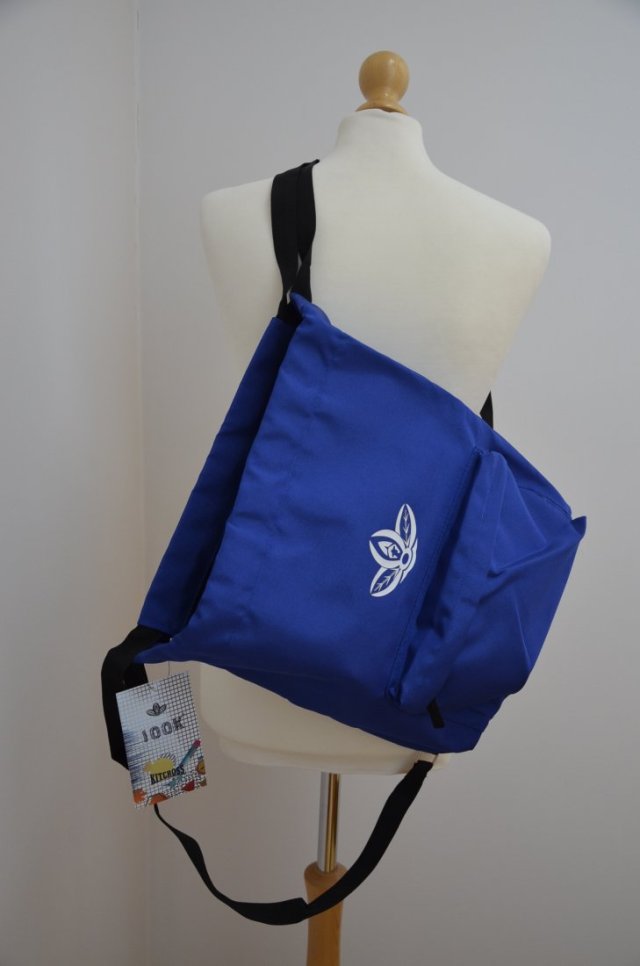 nowy worek na trening basen niebieski