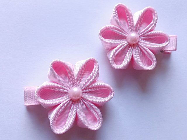 Komplet różowych spinek