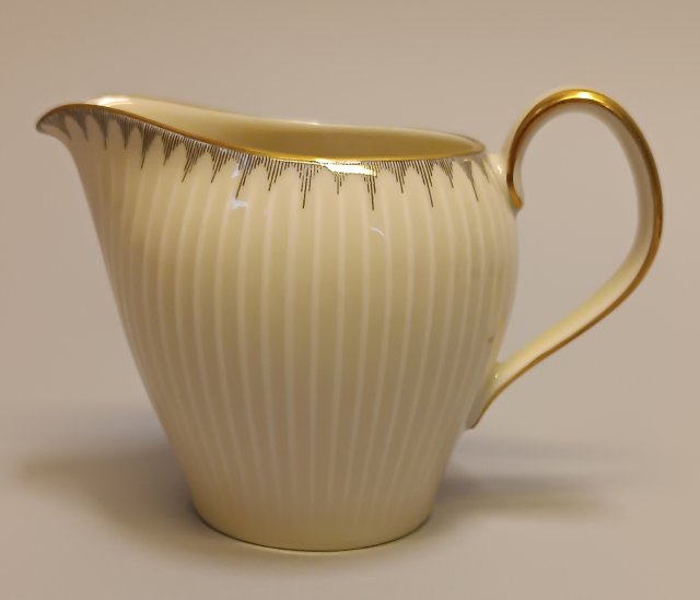 THOMAS ROSENTHAL – MODERNISTYCZNY MLECZNIK Z GEOMETRYCZNYM RELIEFEM