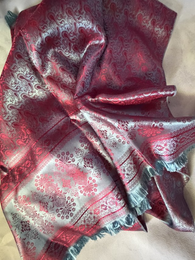 Silk scarf 100 % jedwab elegancki szal- wysoka jakość jedwabiu