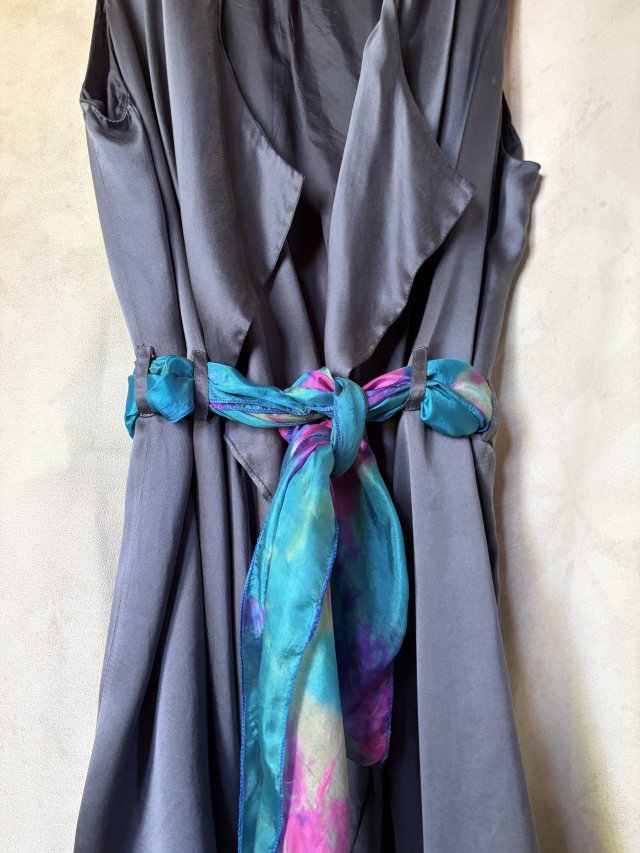 Silk niespotykana oryginalna kamizelka nietoperz  z jedwabiu