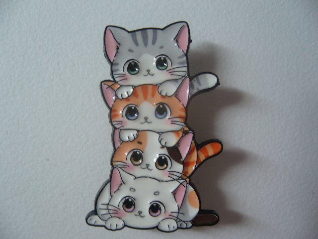 PIN PRZYPINKA BROSZKA KOTKI