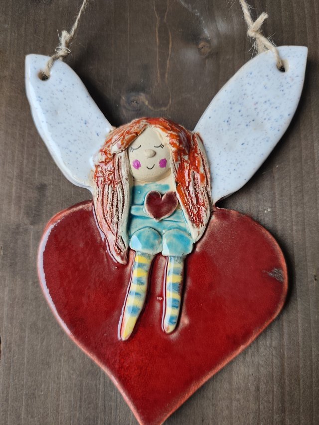 anioł ceramiczny