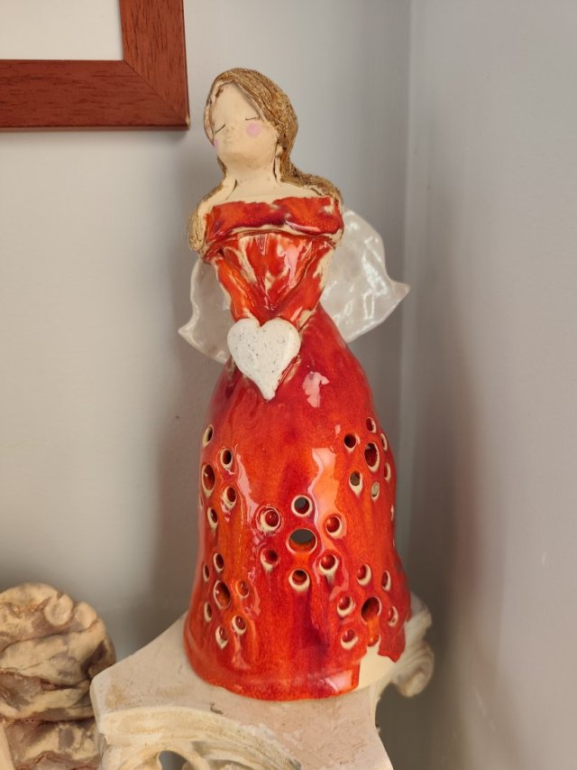 anioł ceramiczny