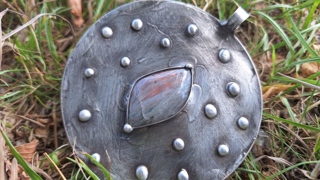 Kropek - wisiorek