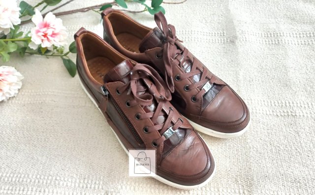 Caprice brązowe skórzane sneakersy