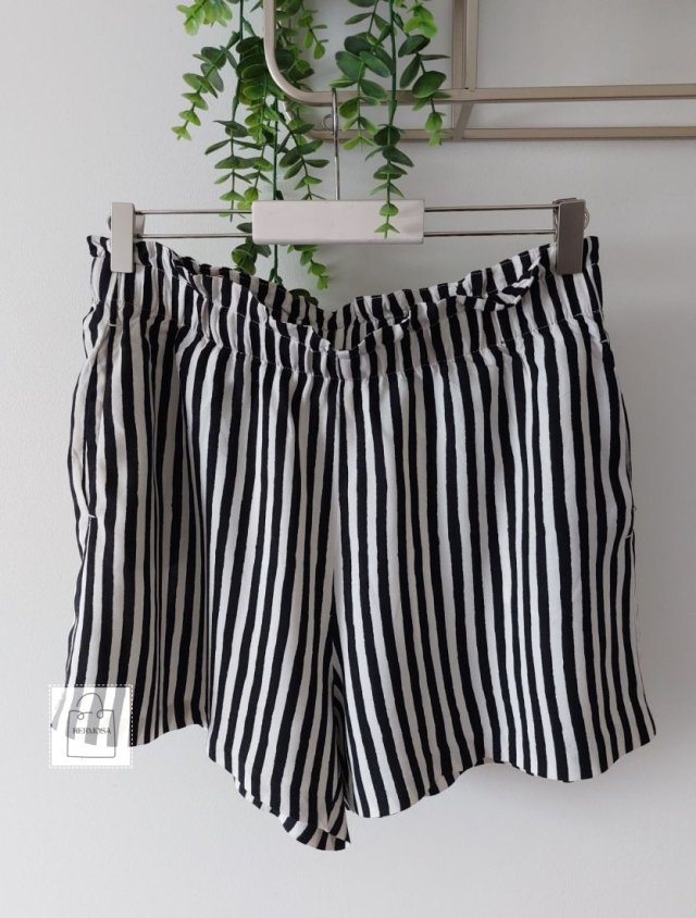 H&M wiskozowe szorty