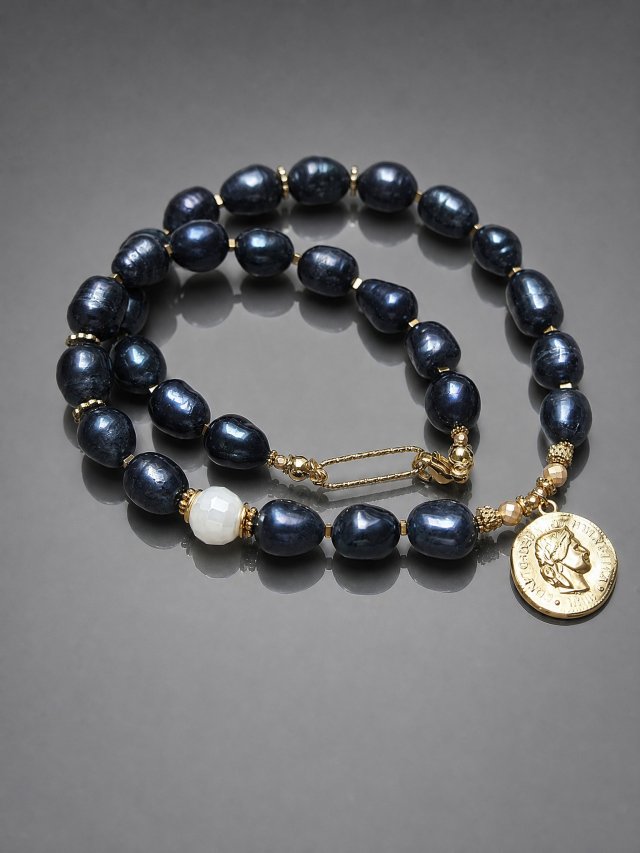 Pearls /navy blue/ perły naturalne vol. 8 /02.06.26/ - naszyjnik