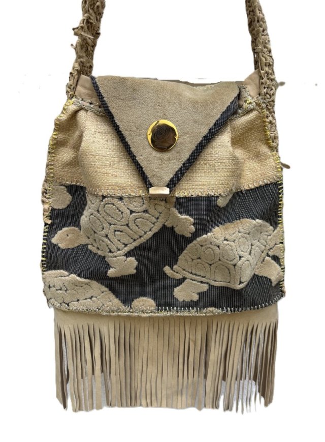torebka COUNTRYGIRL ze skórzanymi frędzlami w kolorze CAMEL