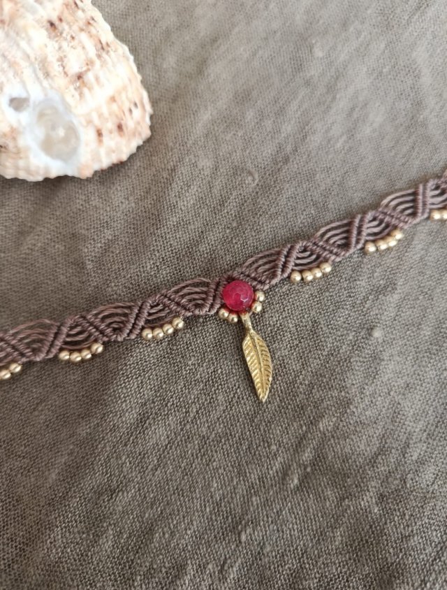 Jadeit malinowy choker